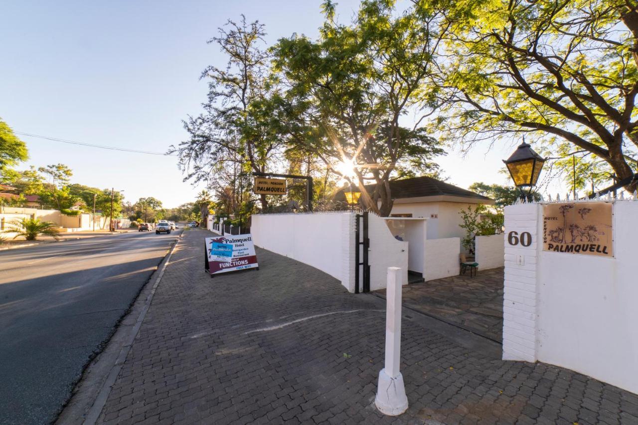 Hotel Pension Palmquell Klein Windhoek Bagian luar foto